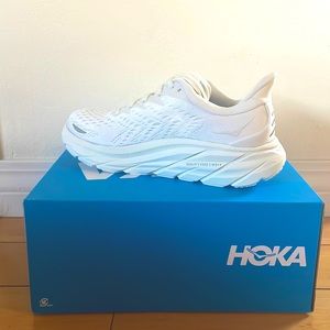 New in box. Hoka Clifton 8. Never worn! Women’s size 5.